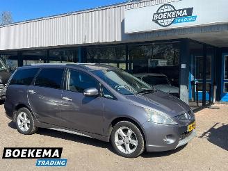 Coche accidentado Mitsubishi Grandis 2.4-16V InSport 7-Peroons Climate Cruise LPG 2011/1