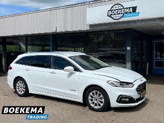 uszkodzony samochody osobowe Ford Mondeo Wagon 2.0 IVCT HEV Titanium ACC Sony Camera Stoelverwarming Navigatie 2020/6