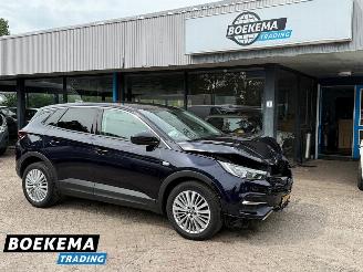 Damaged car Opel Grandland X 1.2 Turbo Innovation Navigatie Stoel-Stuurverw Climate Cruise Keyless 2018/3