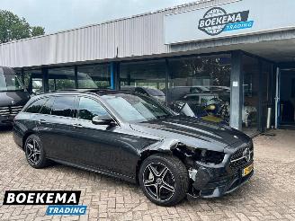 Unfallwagen Mercedes E-klasse 300e Business Sol AMG Panorama Burmester Memory 2021/8