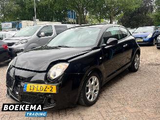 Alfa Romeo MiTo 1.4 Distinctive Clima Navi Elektrisch ramen Licht metaal picture 4