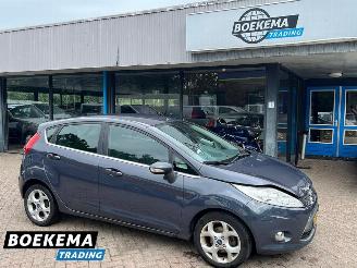 Damaged car Ford Fiesta 1.25 Titanium Climate controle Cruise Control 2011/6