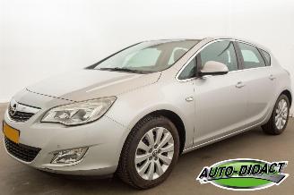 Schadeauto Opel Astra 1.6 Turbo Clima Cosmo geen schade 2012/4