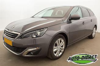 krockskadad bil auto Peugeot 308 1.2 PureTech Navi Clima Pano Blue Lease Premium 2016/3