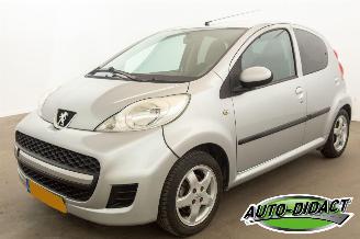 Avarii autoturisme Peugeot 107 1.0-12V Black & Silver 2012/1