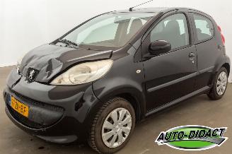 škoda osobní automobily Peugeot 107 1.0-12V XS Airco 2008/2