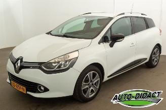 Vaurioauto  passenger cars Renault Clio 0.9 TCe Navi Airco Night&Day 2016/2