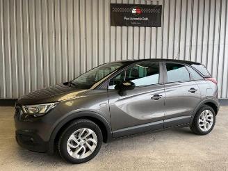 begagnad bil auto Opel Crossland (X) Edition Autom / R-Kamera / AHK 2019/6