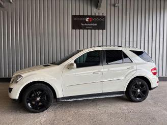 krockskadad bil motor Mercedes ML 450 CDI V8 Schiebedach / Luft 2010/8