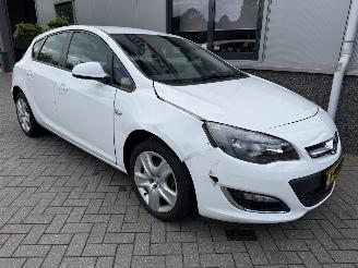 Schadeauto Opel Astra 1.4 Anniversary Edition 2012/11