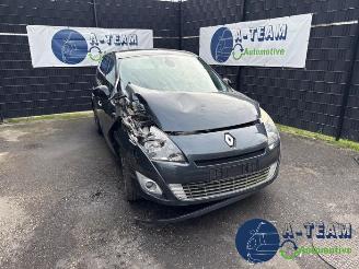Démontage voiture Renault Grand-scenic Grand Scenic III (JZ), MPV, 2009 / 2016 2.0 16V CVT 2011/10
