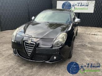 Vrakbiler auto Alfa Romeo Giulietta Giulietta (940), Hatchback, 2010 / 2020 1.4 TB 16V MultiAir 2013/10