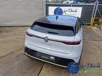 Vrakbiler auto Renault Mégane E-Tech Megane E-Tech (RCB), SUV, 2021 60 kWh 2022/7