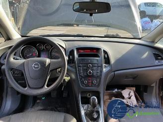Opel Astra Astra J (PC6/PD6/PE6/PF6), Hatchback 5-drs, 2009 / 2015 1.4 16V ecoFLEX picture 13