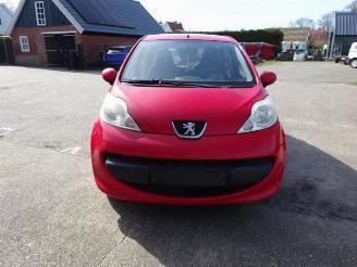 Coche siniestrado Peugeot 107 107, Hatchback, 2005 / 2014 1.0 12V 2007/2