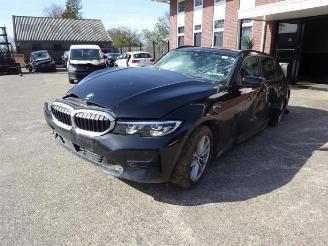 rozbiórka samochody osobowe BMW 3-serie 3 serie Touring (G21), Combi, 2019 318d 2.0 TwinPower Turbo 16V Mild Hybrid 2021/1