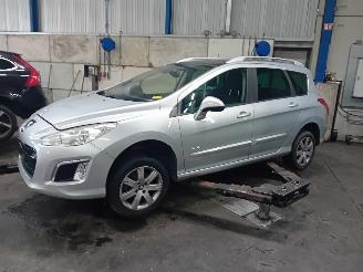 Sloopauto Peugeot 308 308 SW (4E/H) Combi 5-drs 1.6 HDiF 16V (DV6C(9HD)) [84kW]  (03-2013/10=
-2014) 2013