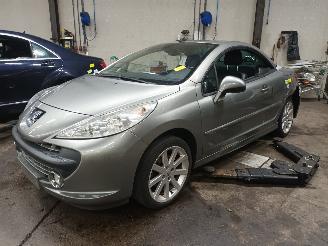 Coche siniestrado Peugeot 207 207 CC (WB) Cabrio 1.6 16V (EP6(5FW)) [88kW]  (02-2007/10-2013) 2009/2