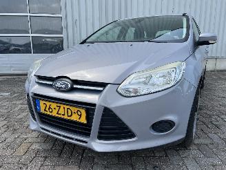 uszkodzony samochody osobowe Ford Focus Focus 3 Wagon Combi 1.6 TDCi ECOnetic (NGDB) [77kW]  (05-2012/05-2018)= 2012/11