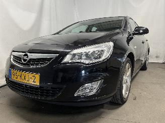 Auto incidentate Opel Astra Astra J (PC6/PD6/PE6/PF6) Hatchback 5-drs 1.6 16V (A16XER(Euro 5)) [85=
kW]  (12-2009/10-2015) 2010/2
