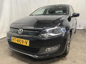 damaged passenger cars Volkswagen Polo Polo V (6R) Hatchback 1.0 TSI 12V BlueMotion (CHZB(Euro 6)) [70kW]  (1=
1-2014/10-2017) 2016/1
