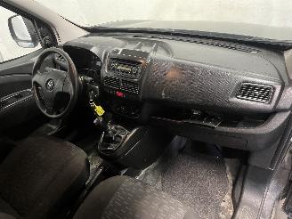 Opel Combo Combo Van 1.3 CDTI 16V (330.A.1000) [70kW]  (03-2016/12-2018) picture 10
