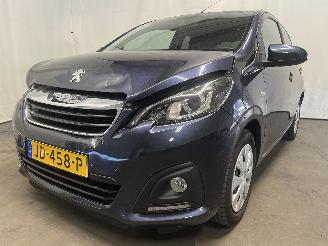 damaged passenger cars Peugeot 108 108 Hatchback 1.0 12V (1KRFE(CFB)) [51kW]  (05-2014/...) 2016/2