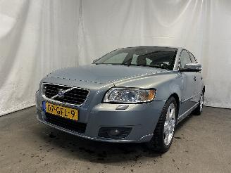 Voiture accidenté Volvo V-50 V50 (MW) Combi 1.8 16V (B4184S11) [92kW]  (04-2004/12-2010) 2008/6