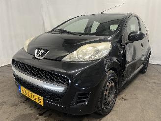 Voiture accidenté Peugeot 107 107 Hatchback 1.0 12V (384F(1KR)) [50kW]  (06-2005/05-2014) 2010/6