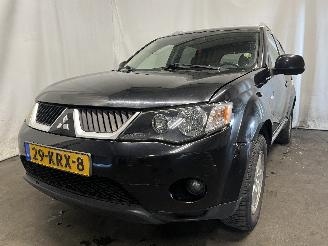 Schadeauto Mitsubishi Outlander Outlander (CW) SUV 2.4 16V Mivec 4x2 (4B12) [125kW]  (11-2006/11-2012)= 2008/1