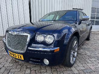 uszkodzony samochody osobowe Chrysler 300 C 300 C Sedan 2.7 V6 24V (EER) [142kW]  (09-2004/12-2012) 2005/8