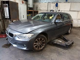 Uttjänta bilar auto BMW 3-serie 3 serie Touring (F31) Combi 320d 2.0 16V (N47-D20C) [135kW]  (07-2012/=
02-2016) 2012/10