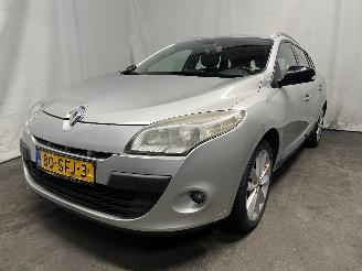 Unfallwagen Renault Mégane Megane III Grandtour (KZ) Combi 5-drs 1.4 16V TCe 130 (H4J-700(H4J-A7)=
) [96kW]  (05-2009/02-2016) 2011/9
