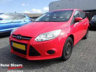 Voiture accidenté Ford Focus 1.6 TDCI ECOnetic Airco 2013/1