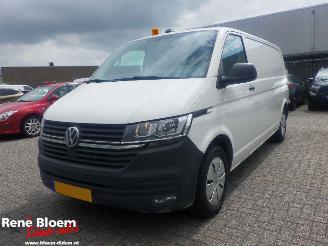 danneggiata veicoli commerciali Volkswagen Transporter 2.0 TDI L2H1 Highline 150pk 2024/3