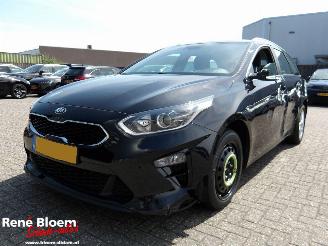 damaged passenger cars Kia Ceed 1.5 T-GDI Dynamicline 160pk 2021/5