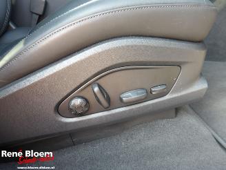 Porsche Macan 4 100kWh picture 11