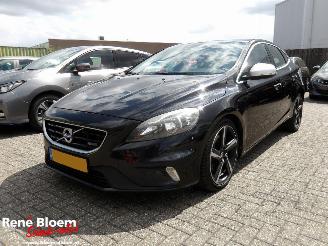 Käytettyjen passenger cars Volvo V-40 D4 R-Design Navi 190pk 2014/12