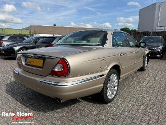 Vaurioauto  passenger cars Jaguar XJ 3.5 V8 Executive 2003/7