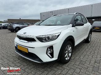 krockskadad bil auto Kia Stonic 1.0 T-GDi MHEV DynamicLine 2021/4