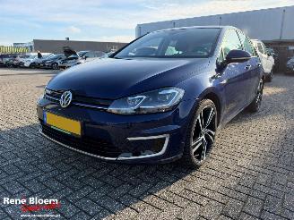 uszkodzony samochody osobowe Volkswagen e-Golf Aut 136pk 2017/5