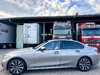 krockskadad bil auto BMW 3-serie 320d 190pk aut + f1 xDrive High Exe sedan - schuifdak - harman/k - head up - keyless - 360cam - stuurverw 2020/3