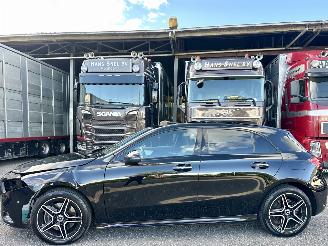 Voiture accidenté Mercedes A-klasse 250e AMG Bus Sol Limited - nap - pano - 1e eig - widescreen - sfeerverl - camera - front + line assist 2022/6