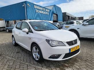 krockskadad bil auto Seat Ibiza 5 drs 1.2 TSI Style 105 pk plus evt DELEN 2012/6