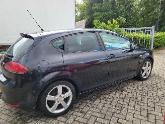 Seat Leon 1.6 Stylance Hatchback 102 pk  nwe apk 1e eigenaar  N.A.P picture 4