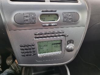 Seat Leon 1.6 Stylance Hatchback 102 pk  nwe apk 1e eigenaar  N.A.P picture 15