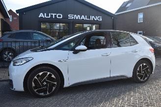 uszkodzony samochody osobowe Volkswagen ID.3 58Kwh Life Pro 204Pk 3FASE *Navi/Clima/Stoelverwarming 2020/12
