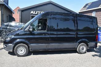 skadebil bedrijf Volkswagen Crafter 2.0 30 Tdi L3H3 Highline 177Pk *Navi/Clima 2022/12