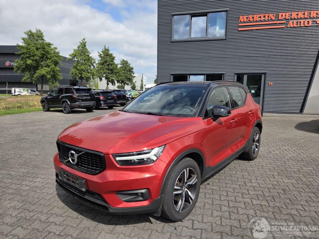 Volvo XC40 XC40 R-Design / 77 dkm