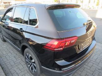 Auto incidentate Volkswagen Tiguan 1.5TSI 150ps DSG Aut.Climatronic Navi Camera StoelVerwarming..... 2021/3